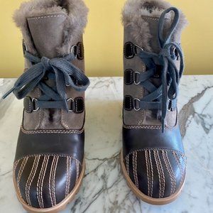 UGG Women's Alasdair Mixed Platform Wedge Booties 9